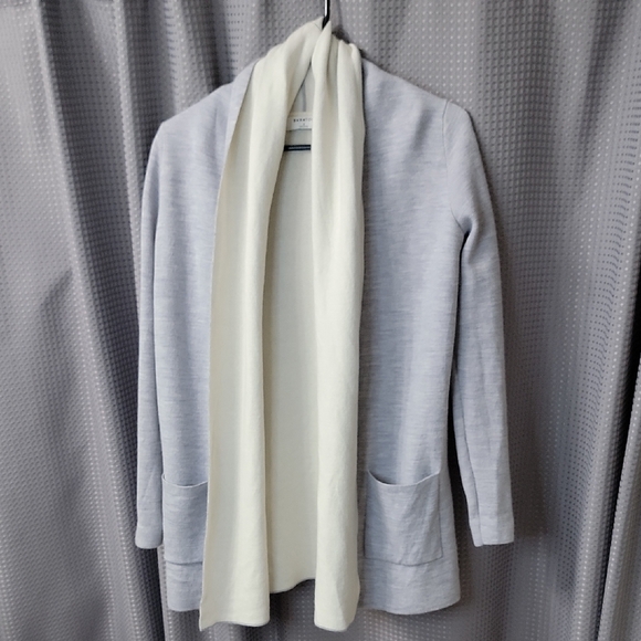 Babaton Beekman Sweater Soft and Cozy Open Cardigan Size S - Picture 4 of 8